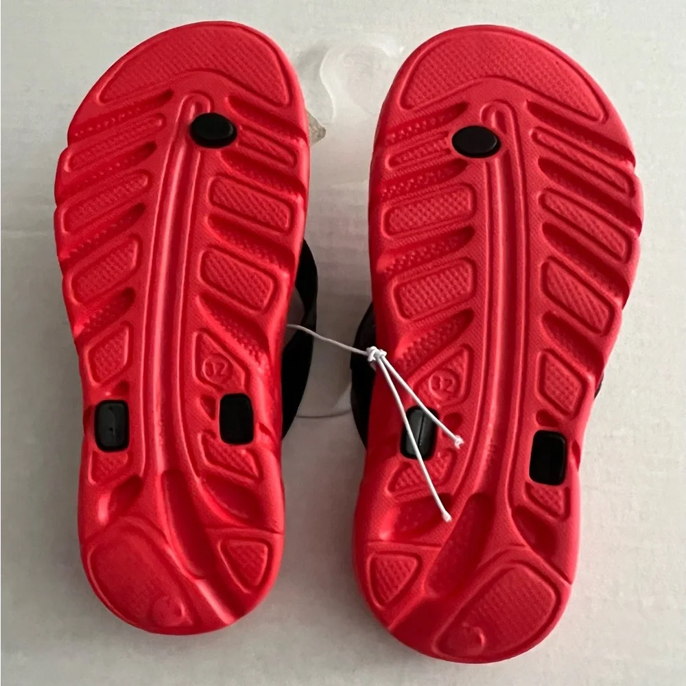 NWT MomentumBrands Flip Flop For Boy Red/Black Size US 32 1.5 7/9in./ 20cm.Beach